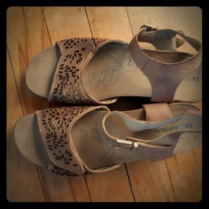 Women's Romika sandals
